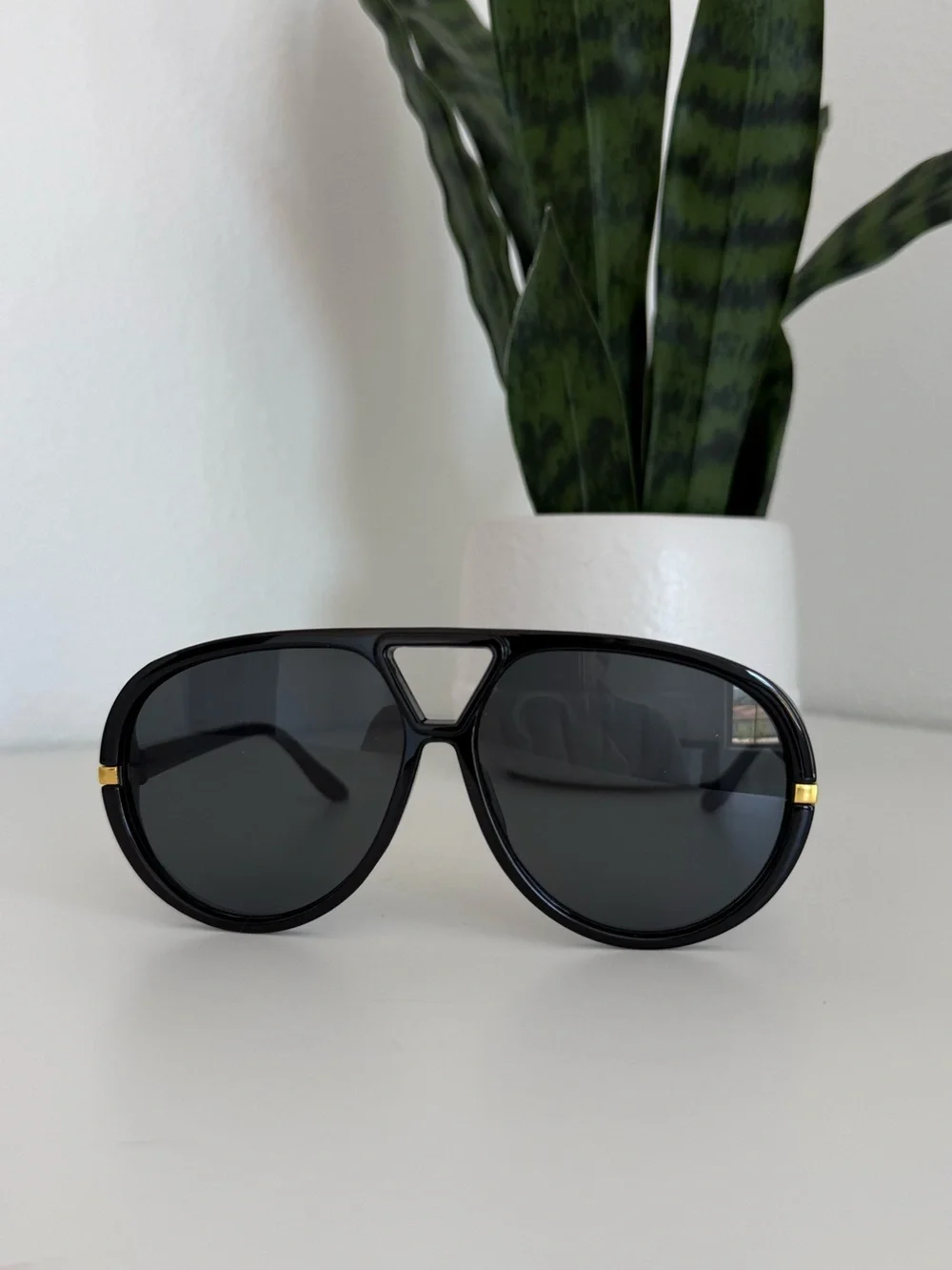 New Black Oversized Aviator Sunglasses with Gold Accents